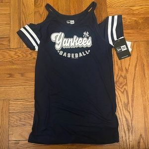 NWT New Era girls navy blue Yankees baseball NY off shoulders t-shirt